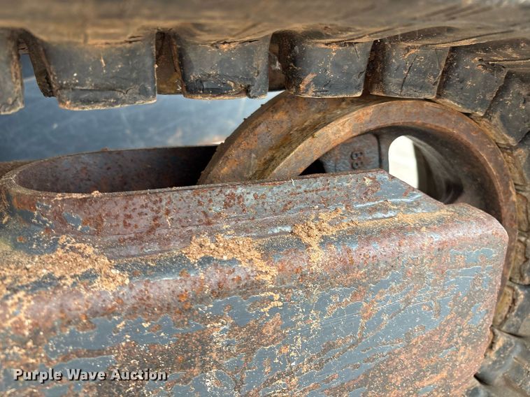 image for item EM2574 2019 John Deere 17G mini excavator