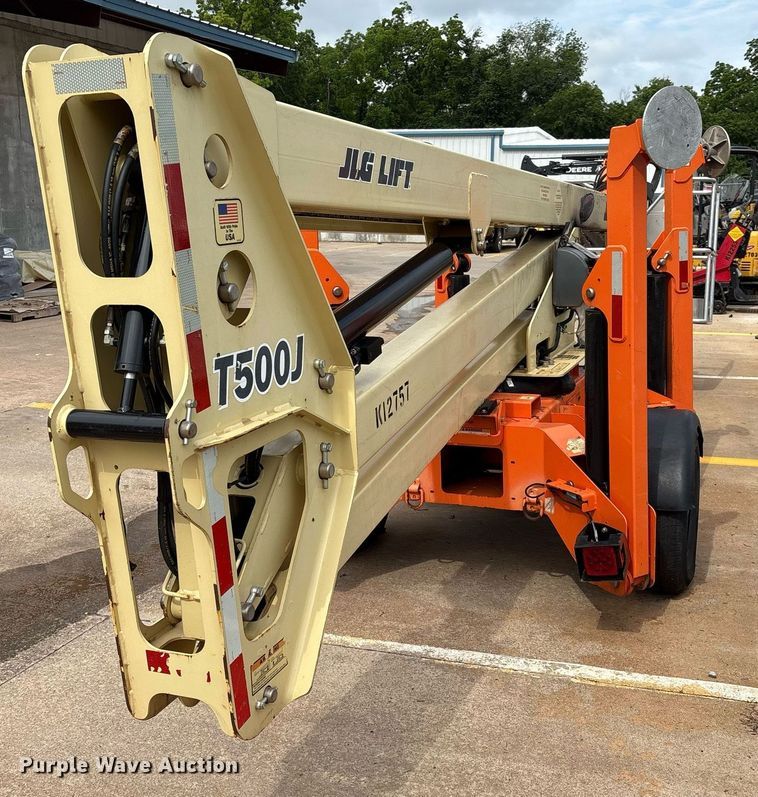 image for item EM2576 2019 JLG T500J boom lift