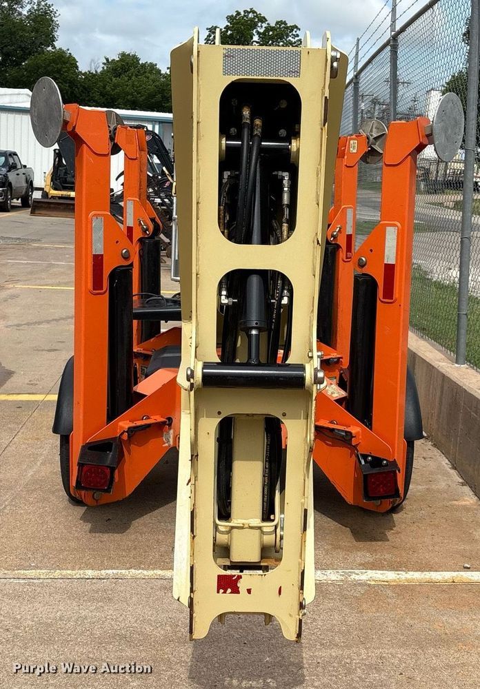 image for item EM2576 2019 JLG T500J boom lift