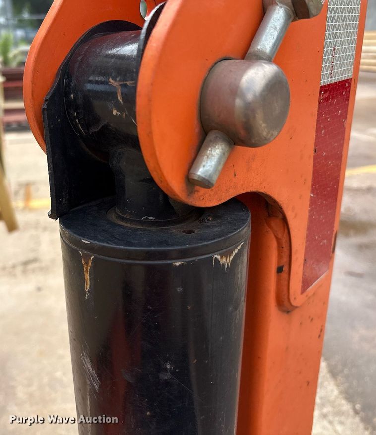 image for item EM2576 2019 JLG T500J boom lift