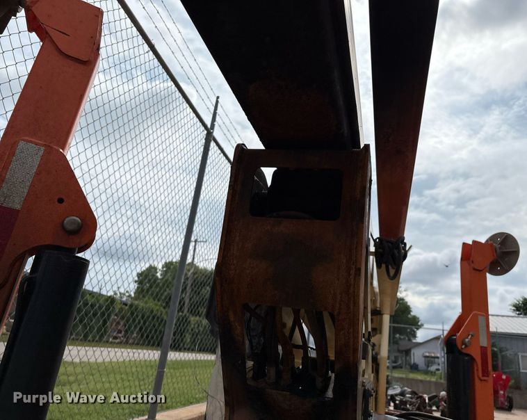 image for item EM2576 2019 JLG T500J boom lift