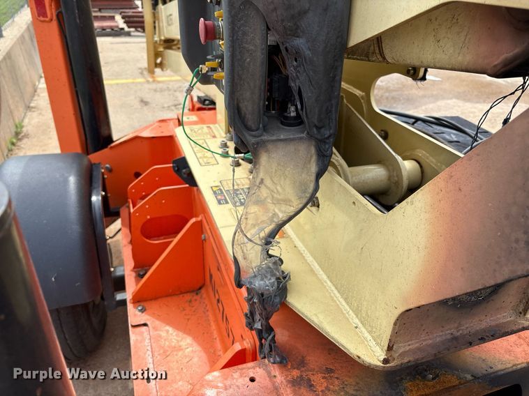 image for item EM2576 2019 JLG T500J boom lift