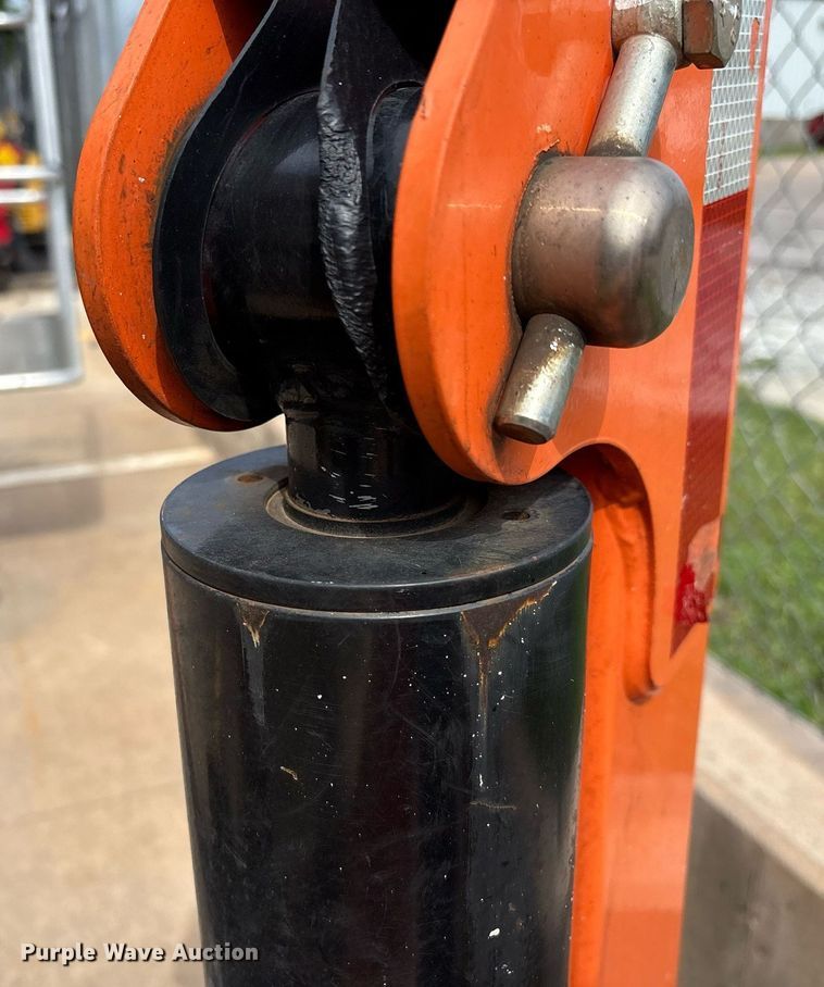 image for item EM2576 2019 JLG T500J boom lift