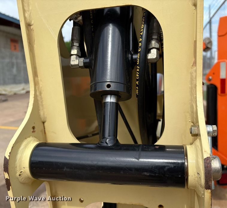 image for item EM2576 2019 JLG T500J boom lift