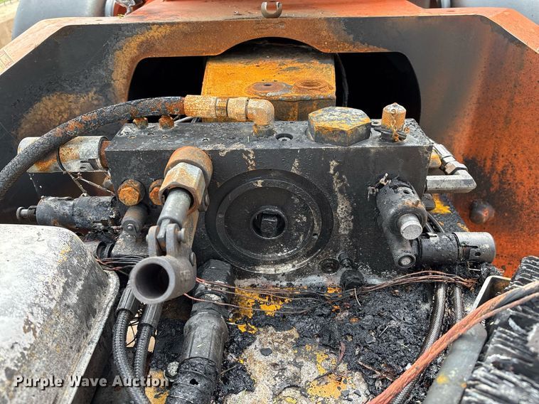 image for item EM2576 2019 JLG T500J boom lift