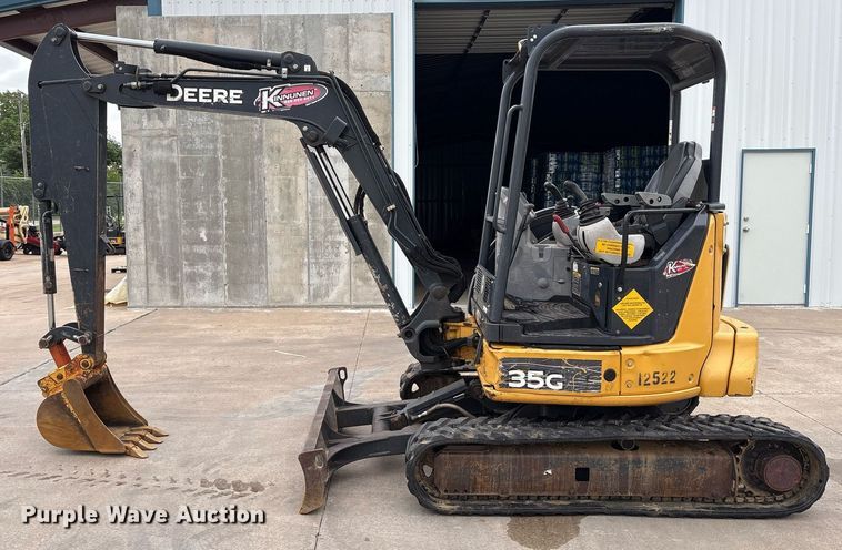 image for item EM2578 2019 John Deere 35G mini excavator