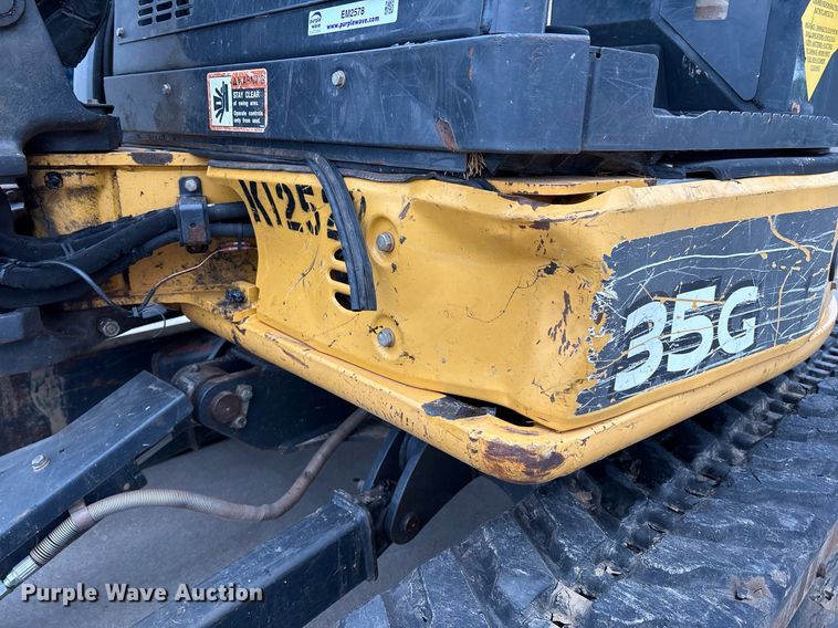 image for item EM2578 2019 John Deere 35G mini excavator