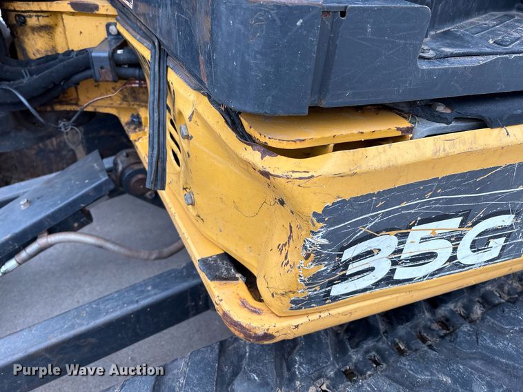 image for item EM2578 2019 John Deere 35G mini excavator