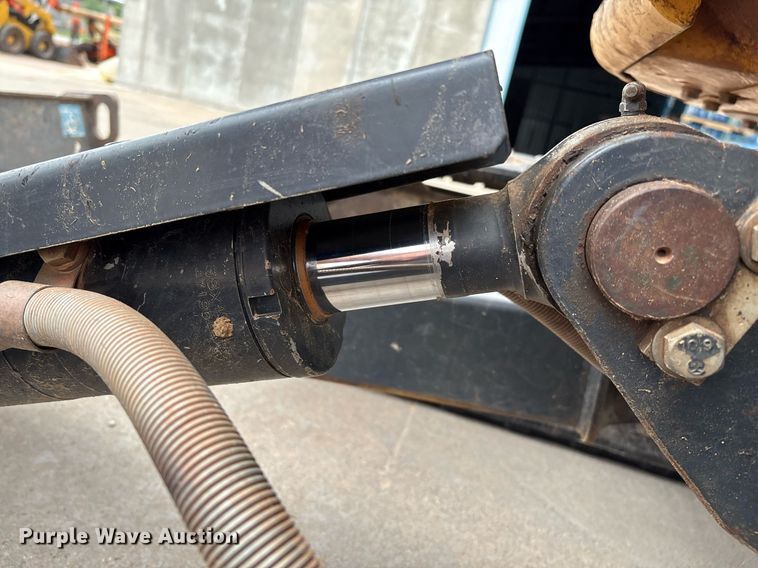 image for item EM2578 2019 John Deere 35G mini excavator