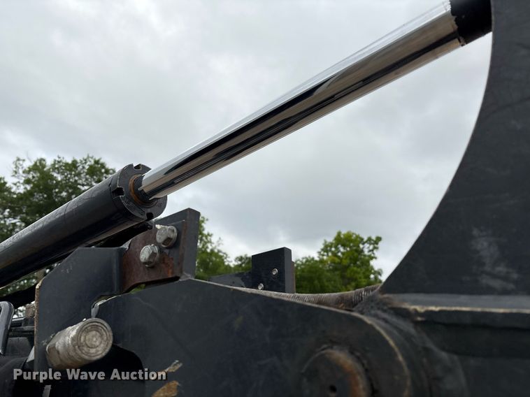 image for item EM2578 2019 John Deere 35G mini excavator