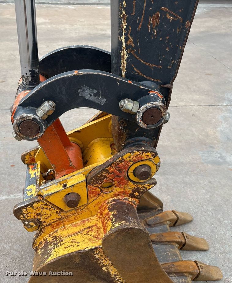 image for item EM2578 2019 John Deere 35G mini excavator