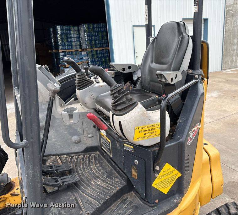 image for item EM2578 2019 John Deere 35G mini excavator