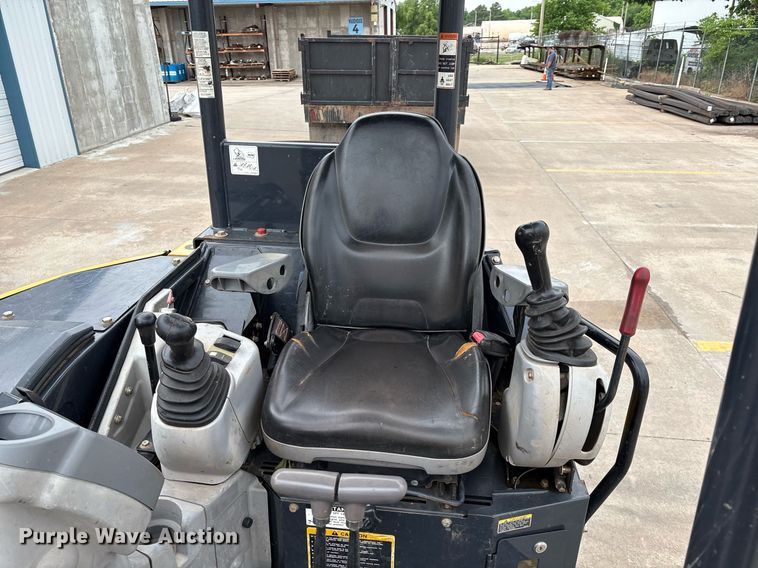 image for item EM2578 2019 John Deere 35G mini excavator