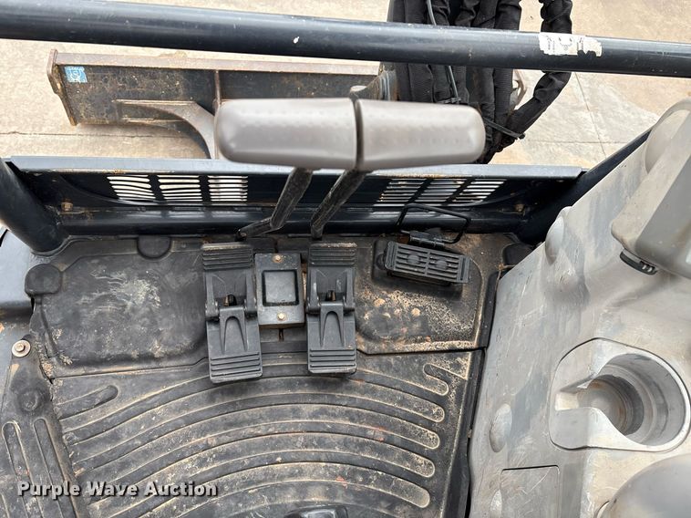 image for item EM2578 2019 John Deere 35G mini excavator