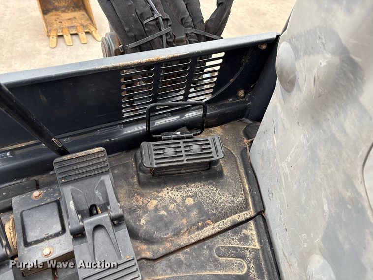 image for item EM2578 2019 John Deere 35G mini excavator