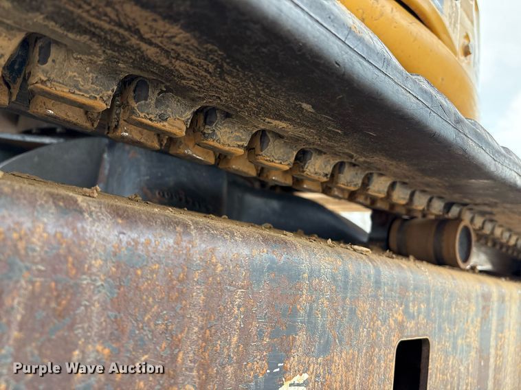 image for item EM2578 2019 John Deere 35G mini excavator