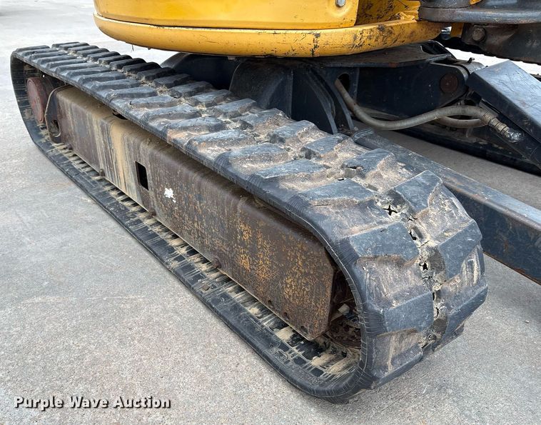 image for item EM2578 2019 John Deere 35G mini excavator