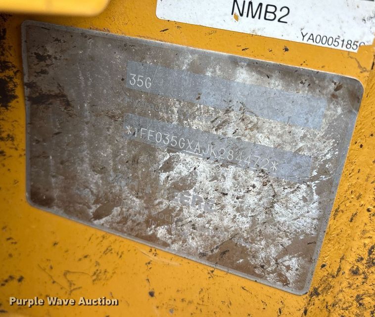 image for item EM2578 2019 John Deere 35G mini excavator