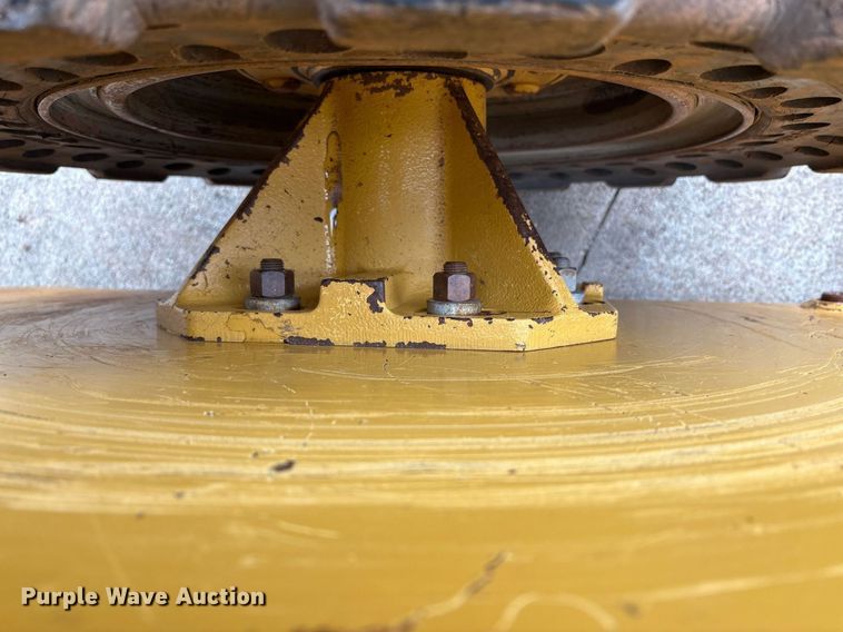 image for item EM2579 2020 Caterpillar 226D3 skid steer loader