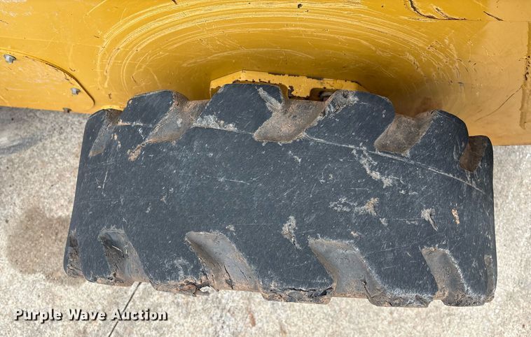 image for item EM2579 2020 Caterpillar 226D3 skid steer loader