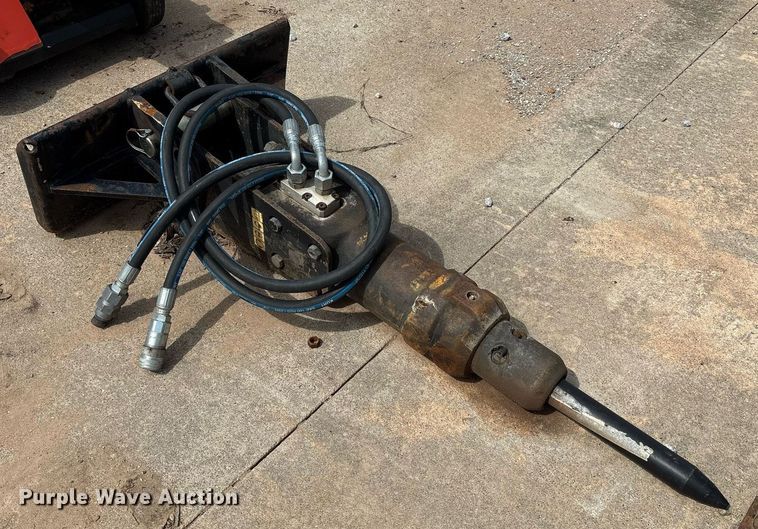 image for item EM2580 Compact utility loader breaker