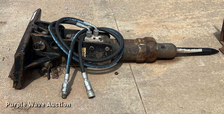 image for item EM2580 Compact utility loader breaker