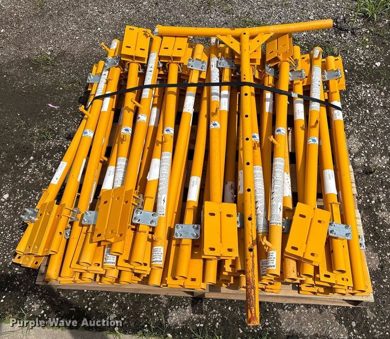 image for item EM2582 BilJax scaffolding