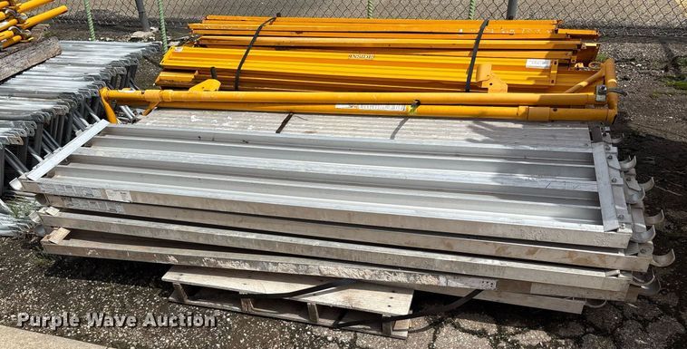 image for item EM2582 BilJax scaffolding