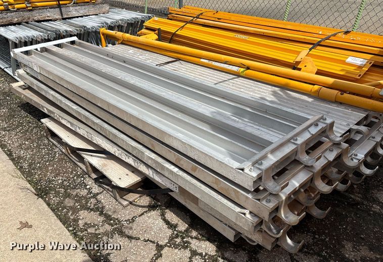 image for item EM2582 BilJax scaffolding