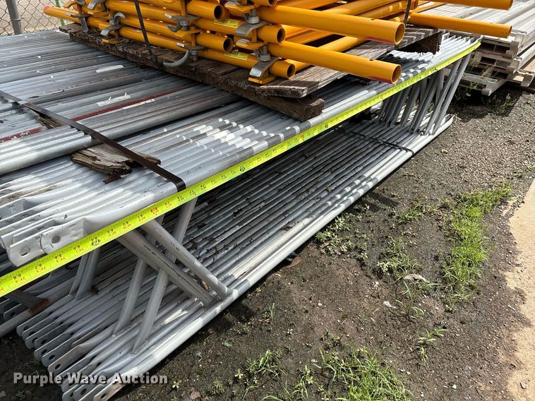 image for item EM2582 BilJax scaffolding