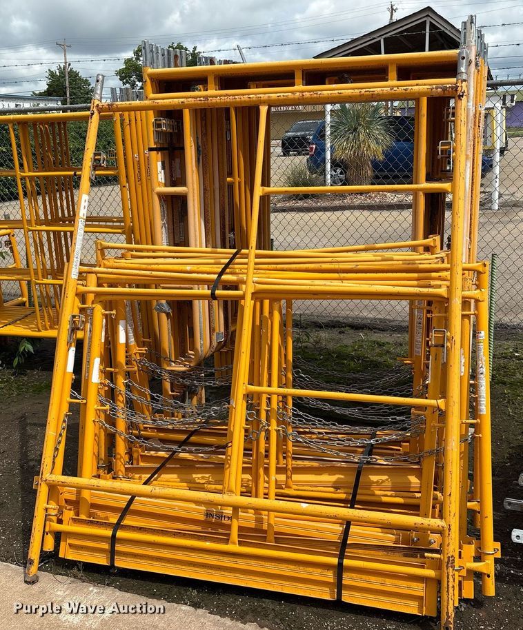 image for item EM2582 BilJax scaffolding