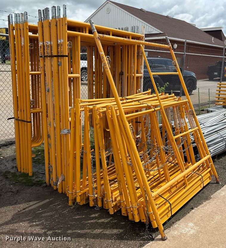 image for item EM2582 BilJax scaffolding