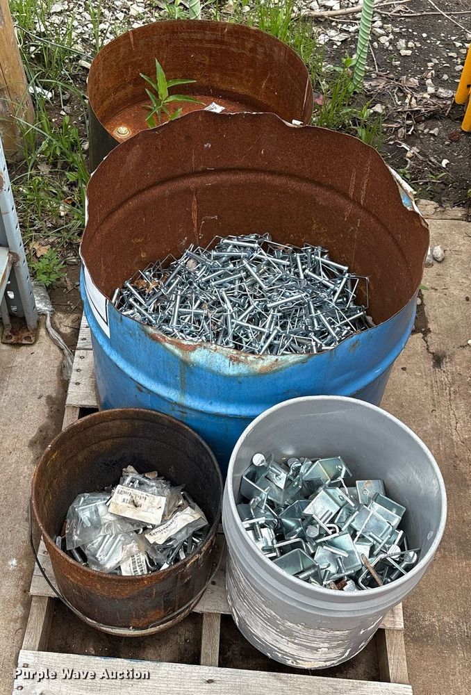 image for item EM2582 BilJax scaffolding