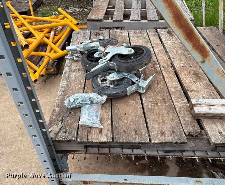 image for item EM2582 BilJax scaffolding