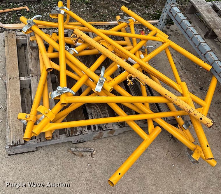 image for item EM2582 BilJax scaffolding