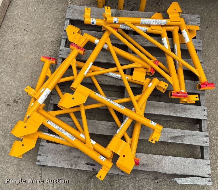 image for item EM2582 BilJax scaffolding