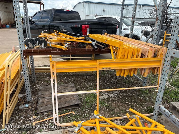 image for item EM2582 BilJax scaffolding