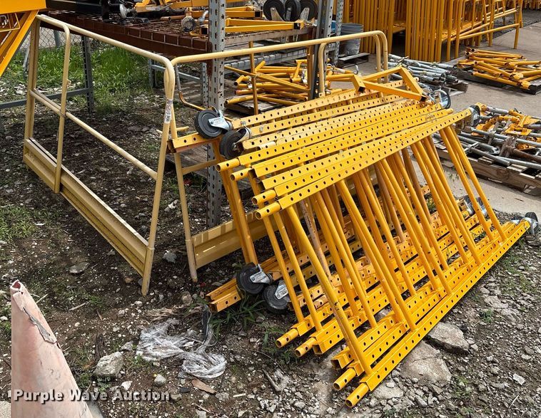image for item EM2582 BilJax scaffolding