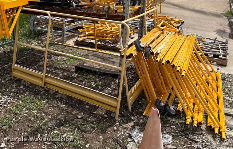 image for item EM2582 BilJax scaffolding