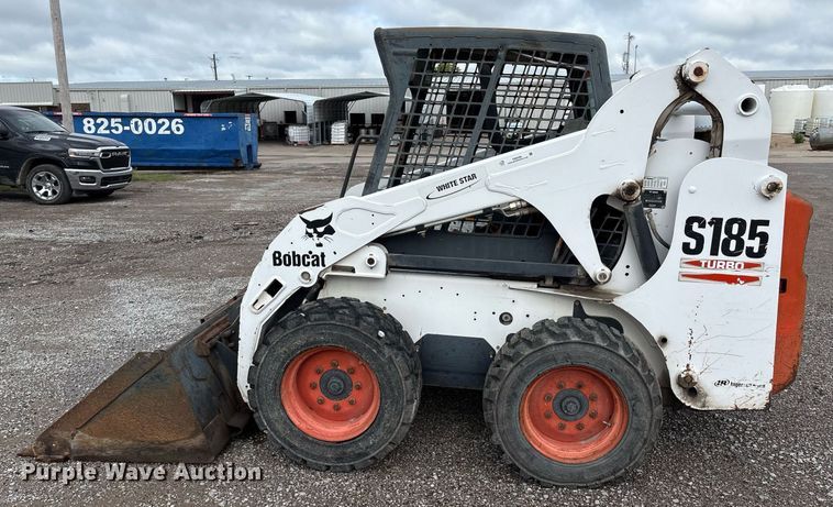 image for item EM2586 2005 Bobcat S185 skid steer loader