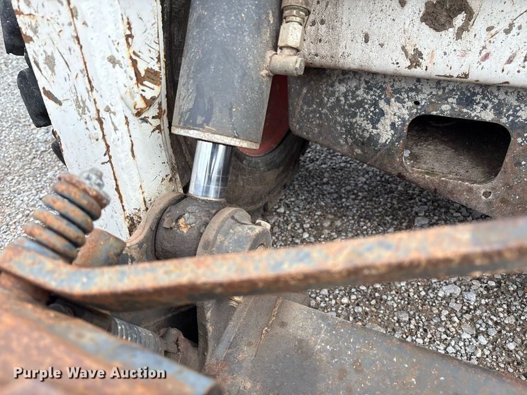image for item EM2586 2005 Bobcat S185 skid steer loader