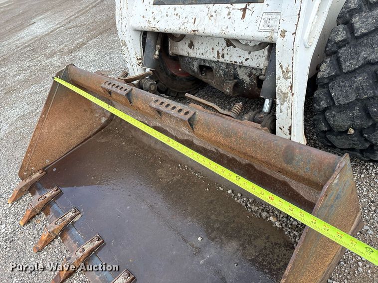 image for item EM2586 2005 Bobcat S185 skid steer loader