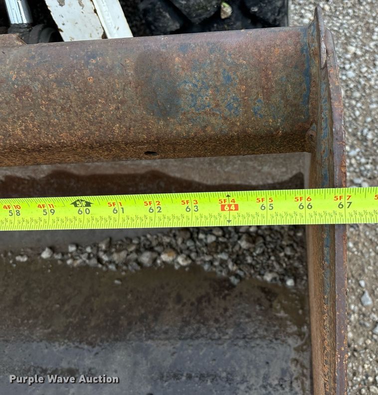 image for item EM2586 2005 Bobcat S185 skid steer loader