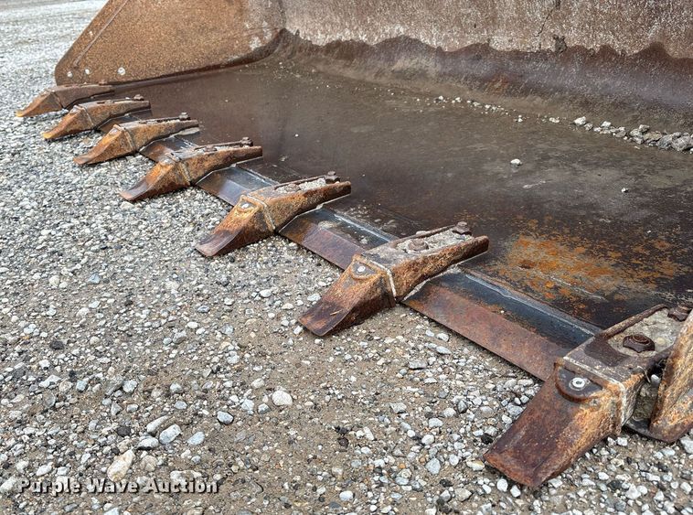 image for item EM2586 2005 Bobcat S185 skid steer loader