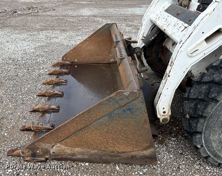 image for item EM2586 2005 Bobcat S185 skid steer loader