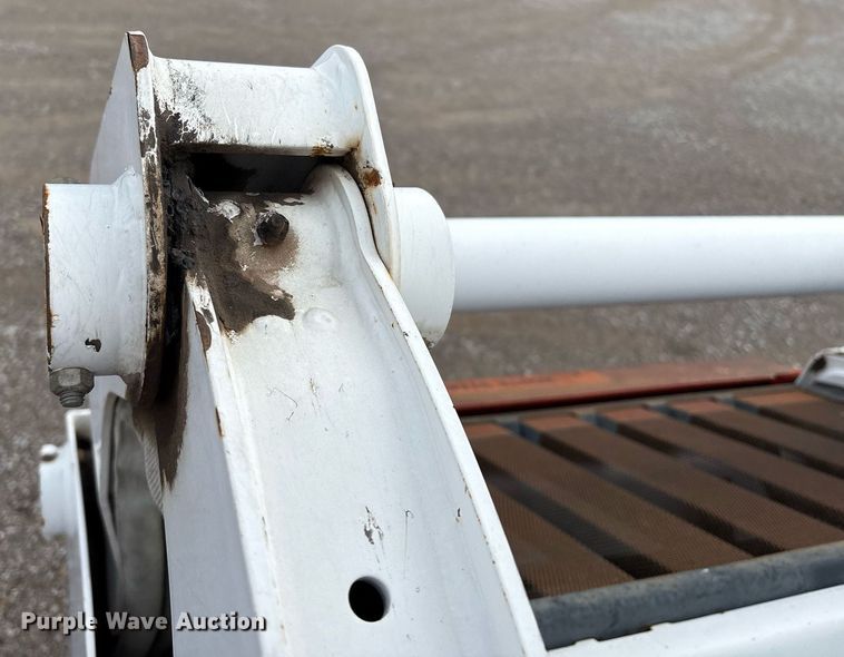 image for item EM2586 2005 Bobcat S185 skid steer loader