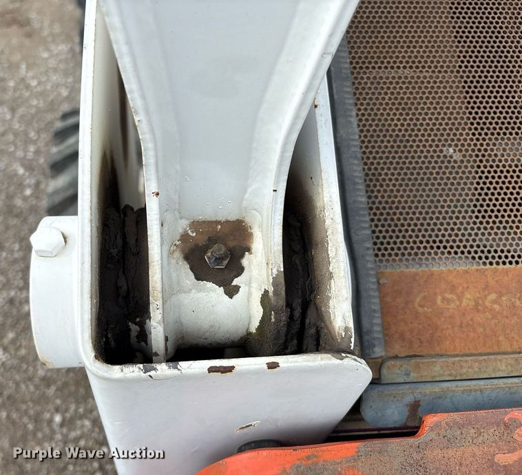 image for item EM2586 2005 Bobcat S185 skid steer loader