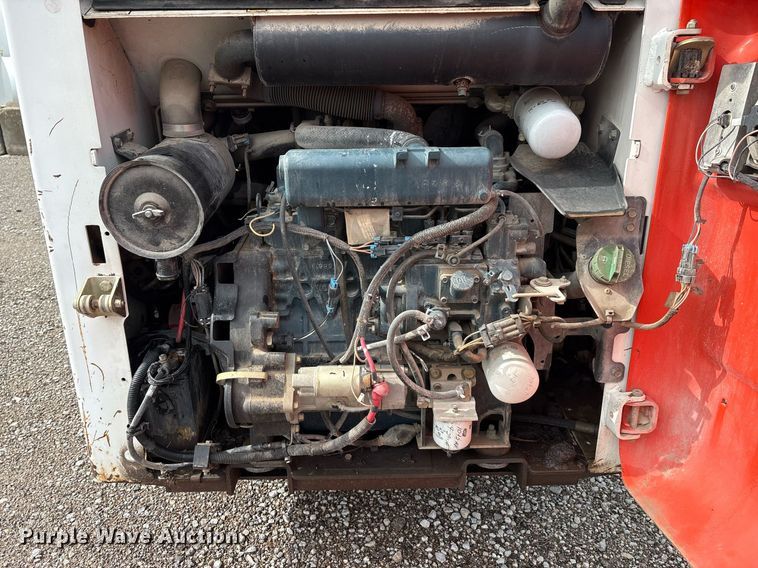 image for item EM2586 2005 Bobcat S185 skid steer loader