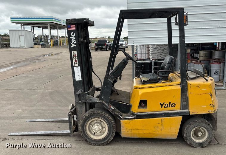image for item EM2587 Yale GTP050RG forklift