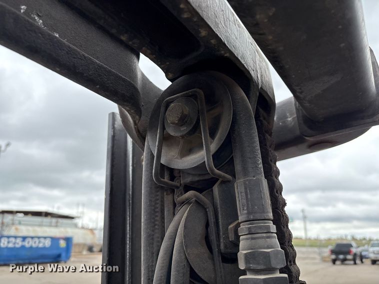 image for item EM2587 Yale GTP050RG forklift